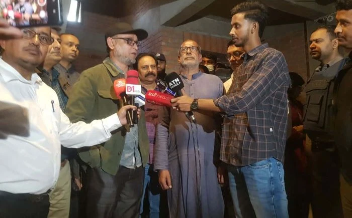 ছায়ানট ভবন পরিদর্শনে সংস্কৃতি উপদেষ্টা, ‘সিসি ক্যামেরা ফুটেজ দেখে জড়িতদের আইনের আওতায় আনা হচ্ছে’